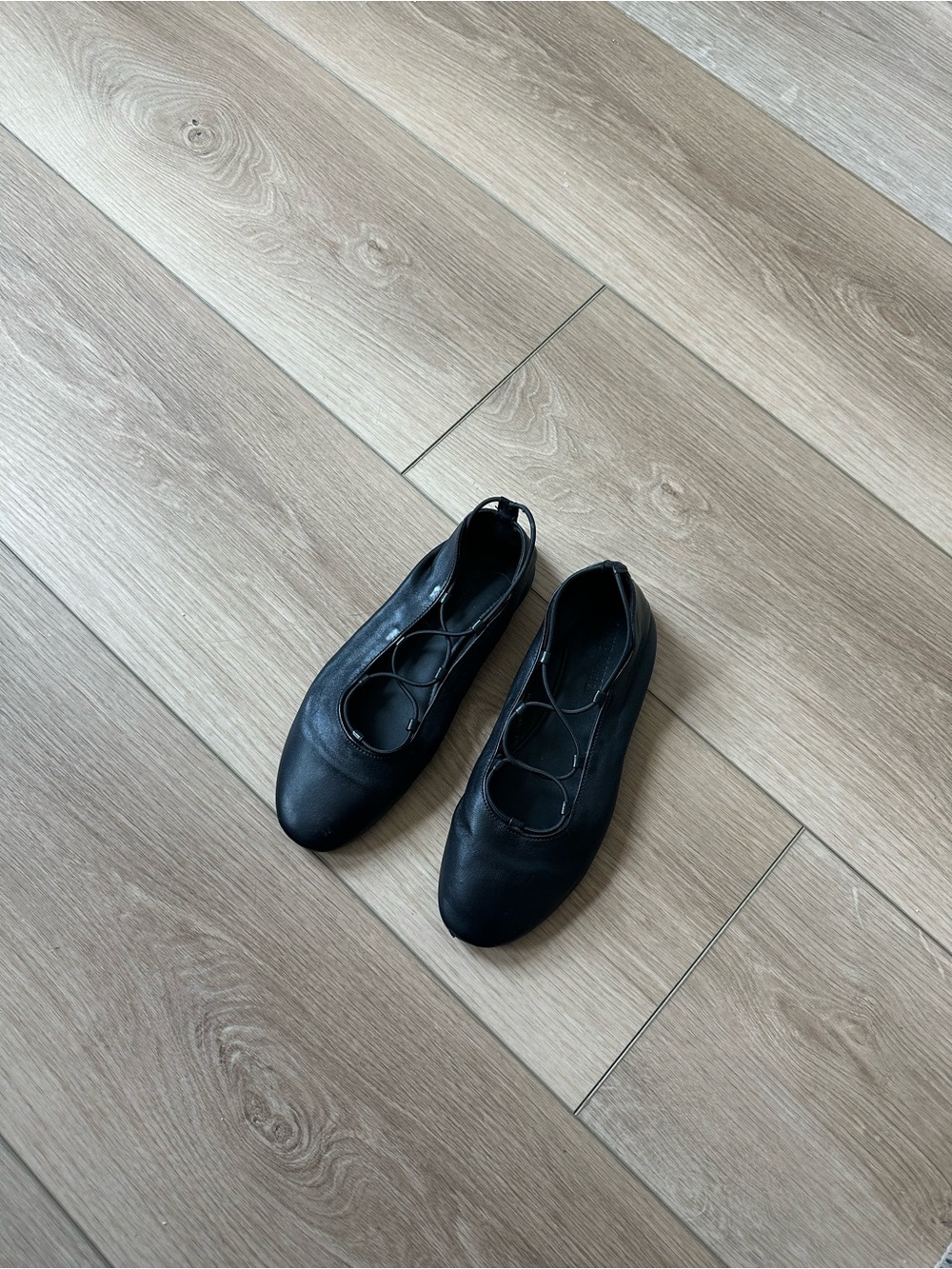 Steve Madden Black Ballet Flats with Crisscross Elastic Straps